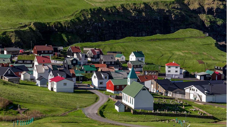 Færøerne, Eysturoy, Gjaargardur Guesthouse Gjogv, Bygd