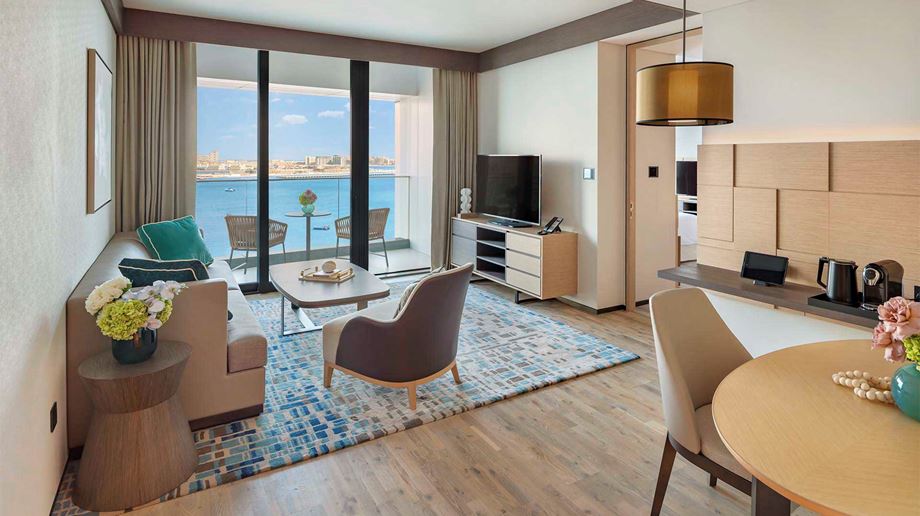 Dubai Address Beach Resort, Executive Sea View Suite with Balcony
