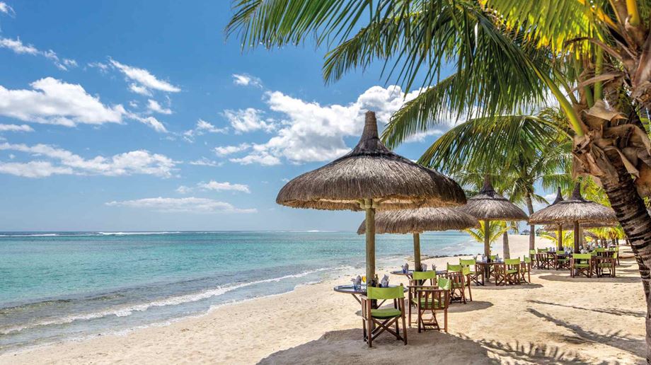 Rejser til Mauritius, Dinarobin Beachcomber Golf Resort & Spa, Restaurant La Plage med udsigt over lagunen