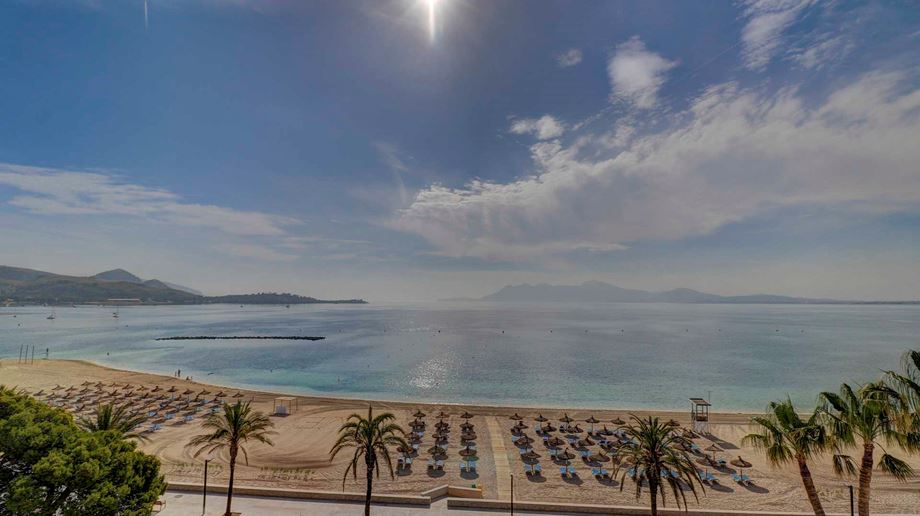 Rejser til Spanien, Mallorca, Hoposa Pollentia, Stranden foran Hoposa Pollentia