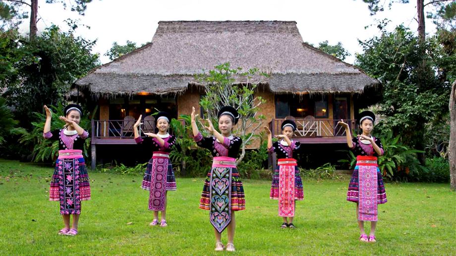 Rejser til Thailand, Chiang Mai, Hmong Hilltribe Lodge, dans lokale