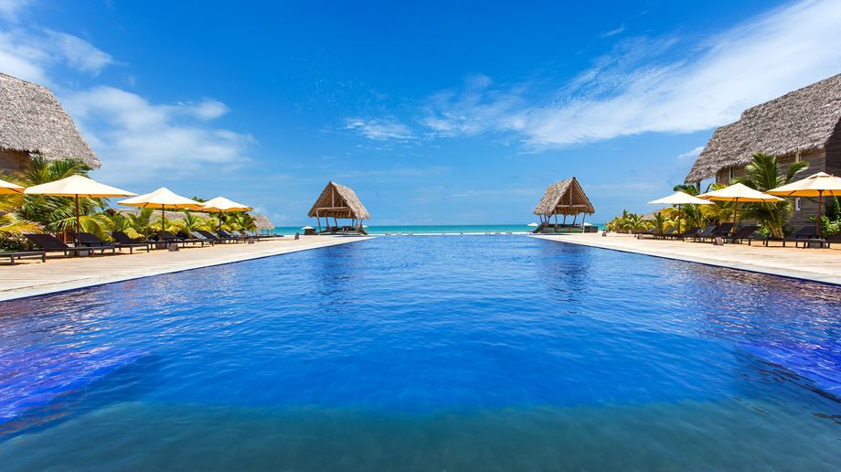 Sri Lanka Maalu Maalu Resort Infinity Pool
