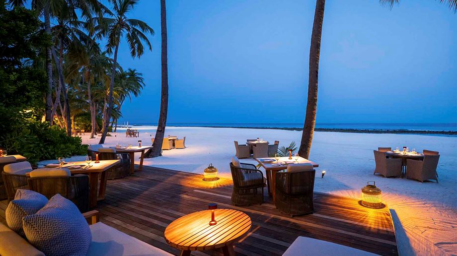Rejser til Maldiverne, Finolhu Baa Atoll, Terrasse på Arabian Grill Restaurant
