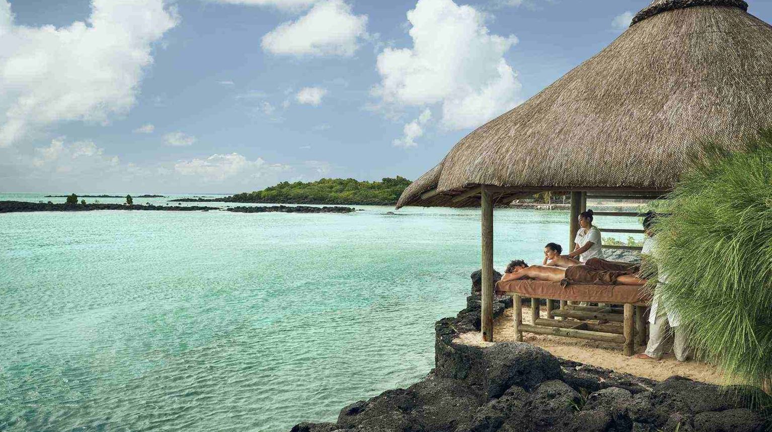 Rejser til Mauritius, Paradise Cove Boutique Hotel, Massage med udsigt over havet