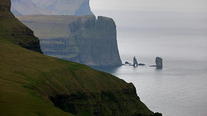Færøerne Torshavn udflugt Eysturoy nordlige del Risin Kellingin