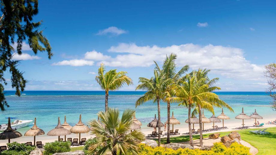 Rejser til Mauritius, Victoria Beachcomber Resort & Spa, Solsenge på stranden