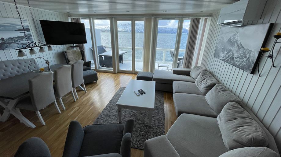 Norge Malangen Resort Standard Cabins Example Livingroom
