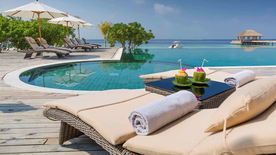 Rejser til Maldiverne, Kudafushi Resort & Spa, pool