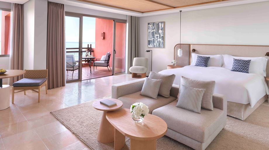 Spanien, Tenerife, Ritz-Carlton Abama, Citadel Junior Suite Ocean King bedroom
