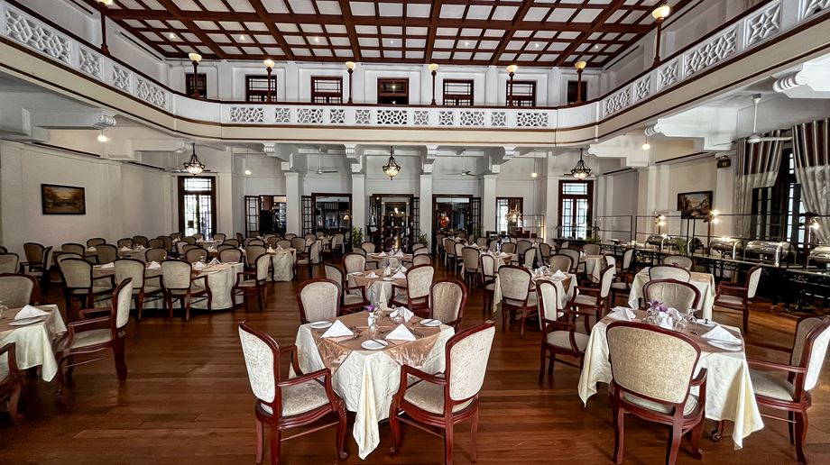 Sri Lanka Kandy Suisse Hotel Restaurant1