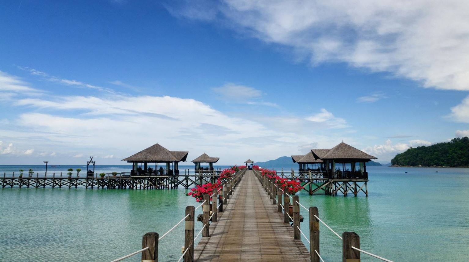 Malaysia, Borneo, Gaya Island Bungaraya Island Resort, Arrival Jetty Sea View