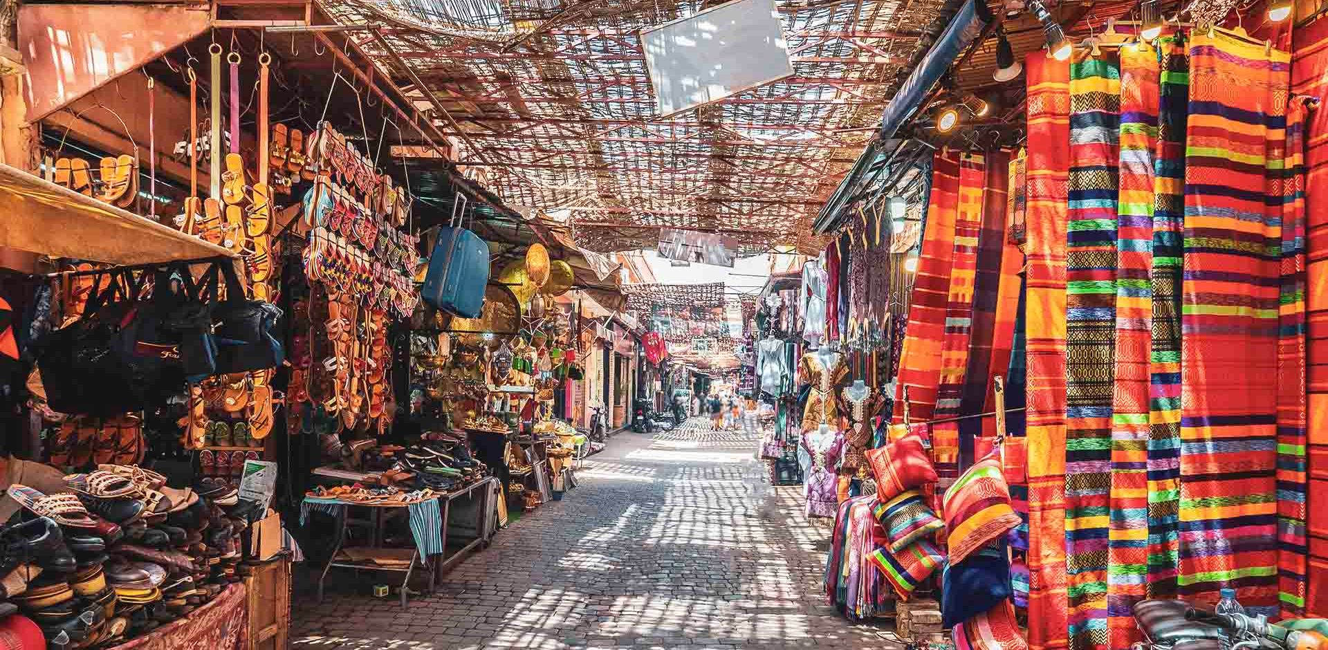 Marokko Marrakesh - Medinaen, marked med tæpper