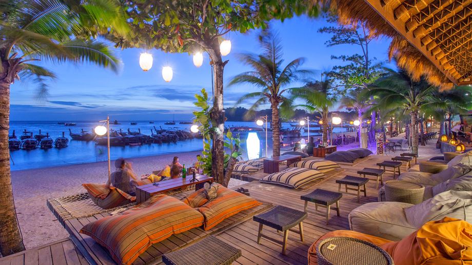 Thailand, Koh Lipe, Akira Lipe Resort, Bar Evening