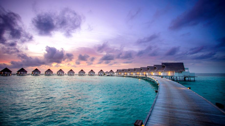 Rejser til Maldiverne, Centara Grand Island Resort & Spa, Solnedgang over lagunen