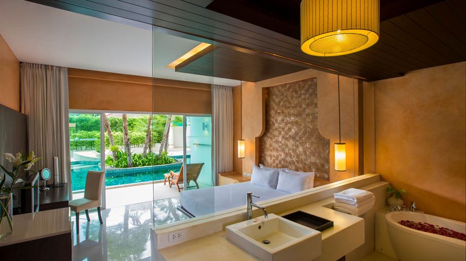 Rejser til Thailand, Phuket, Chanalai Romantica Resort, deluxe pool access værelse