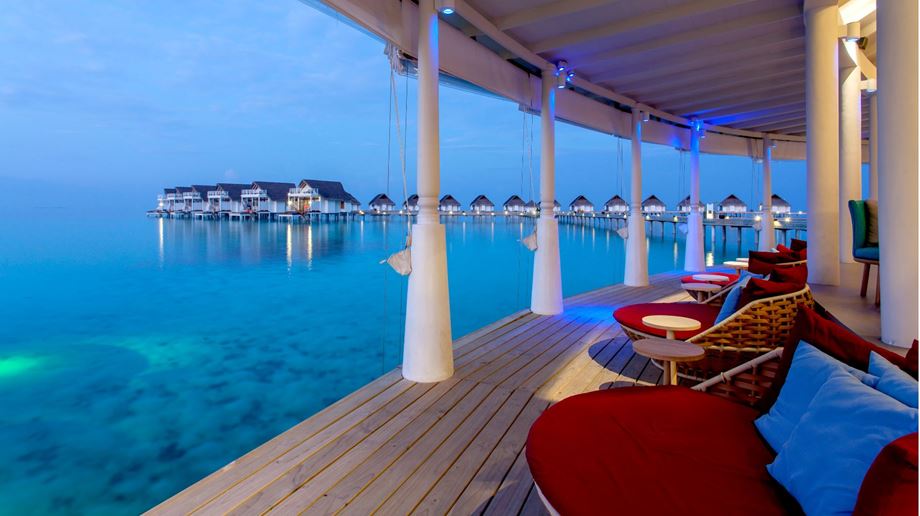 Rejser til Maldiverne, Centara Grand Island Resort & Spa, Aqua Bar 