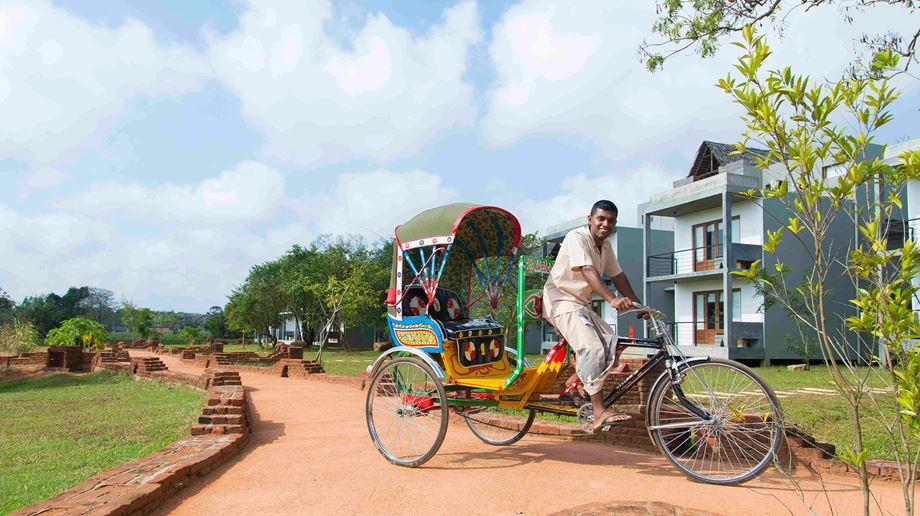 Sri Lanka Sigiriya Aliya Resort Trishaw