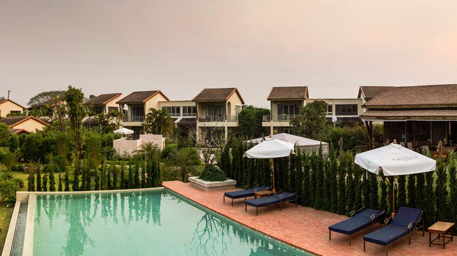 Rejser til Thailand, Chiang Mai, Reverie Siam Resort, Infinity-poolen - den ene af 2 poolområder på Reverie Siam