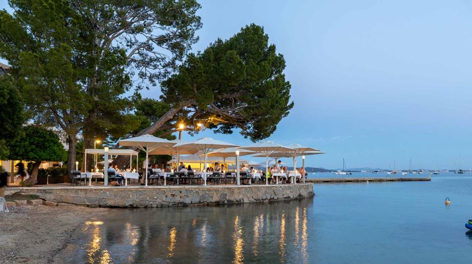 Rejser til Spanien, Mallorca, Hoposa Illa d'Or, restaurant terrassa