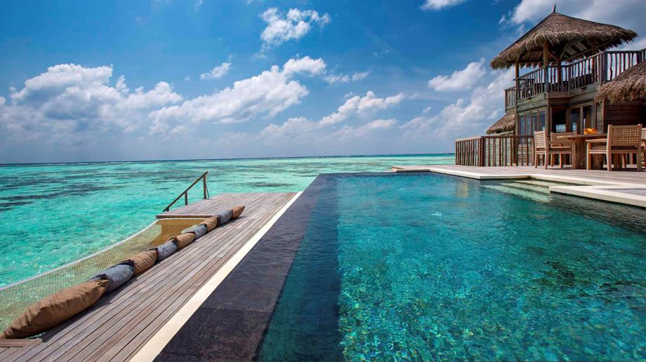 Rejser til Maldiverne, Gili Lankanfushi, Pool og terrasse i Residence med pool