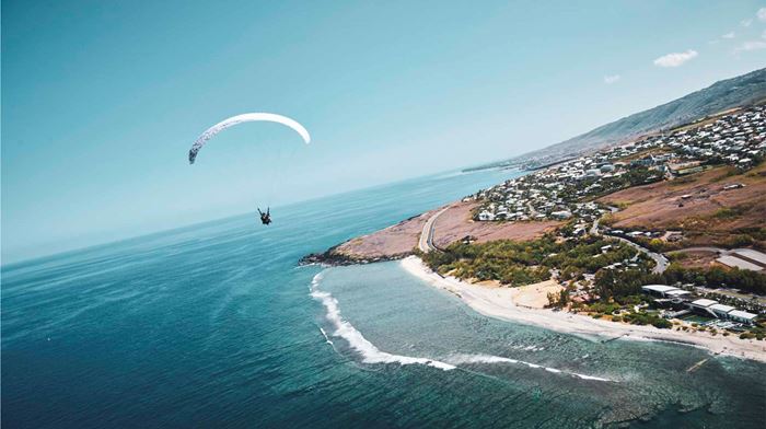 Paragliding Ud Over Kyst