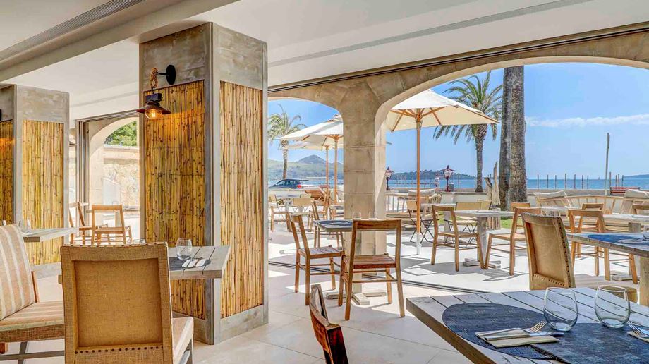 Rejser til Spanien, Mallorca, Hoposa Pollentia, Restaurantens terrasse på Hoposa Pollentia
