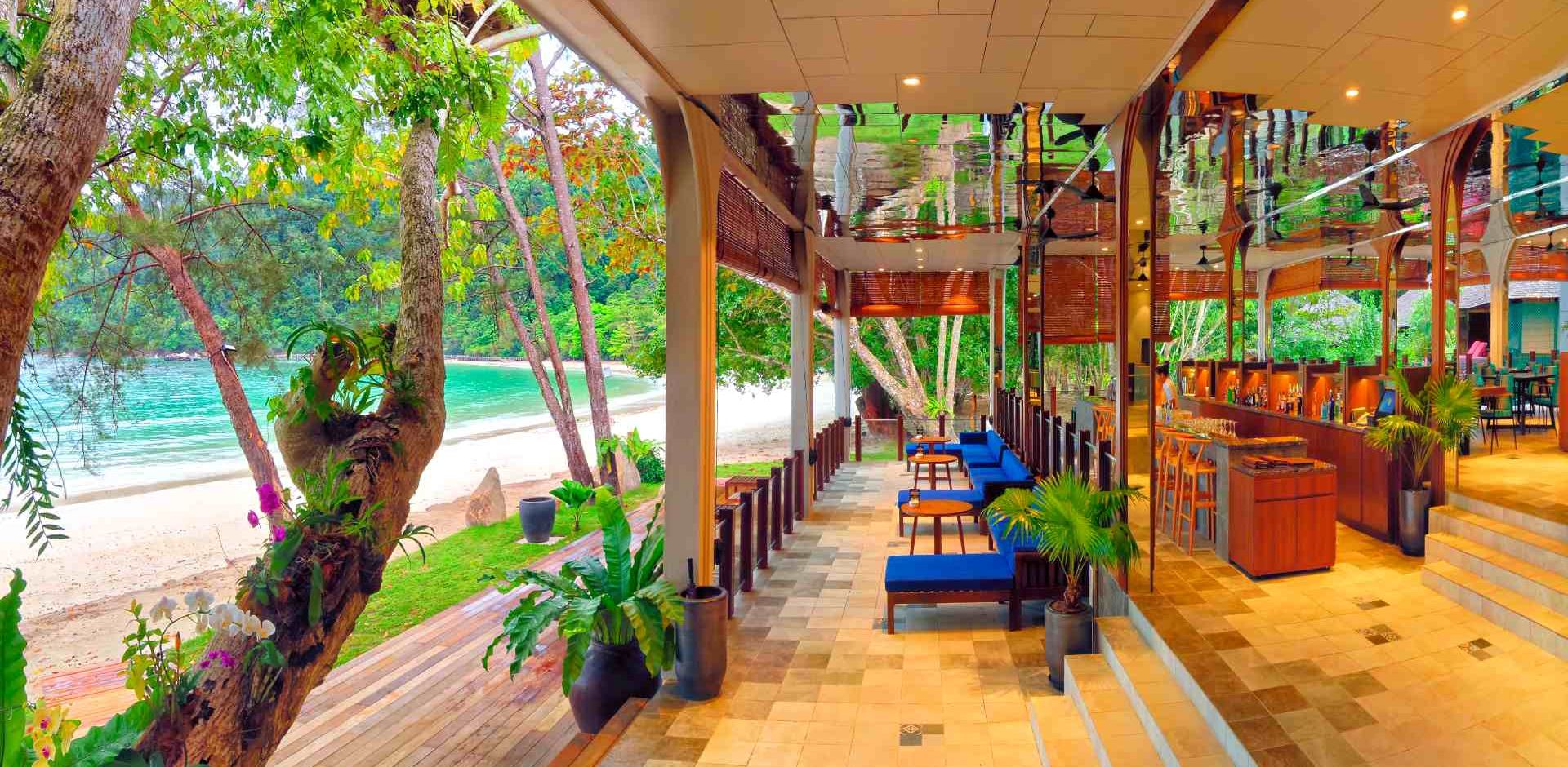 Malaysia, Borneo, Gaya Island Bungaraya Island Resort Pantai Restaurant