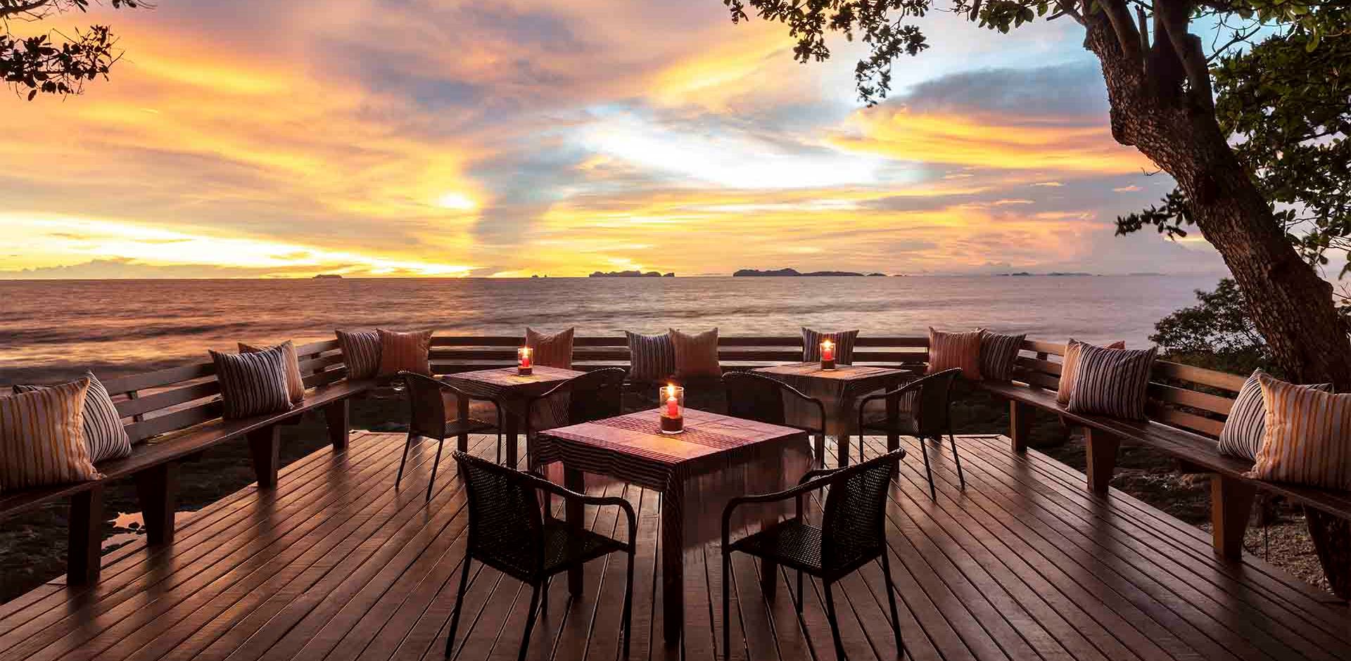 Thailand, Koh Lanta, Avani+ Koh Lanta Resort, Regga Bar Sunset