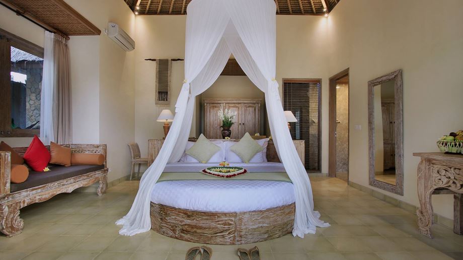 Indonesien, Bali, Ubud, The Alena Resort, The Alena Deluxe Room, Bedroom
