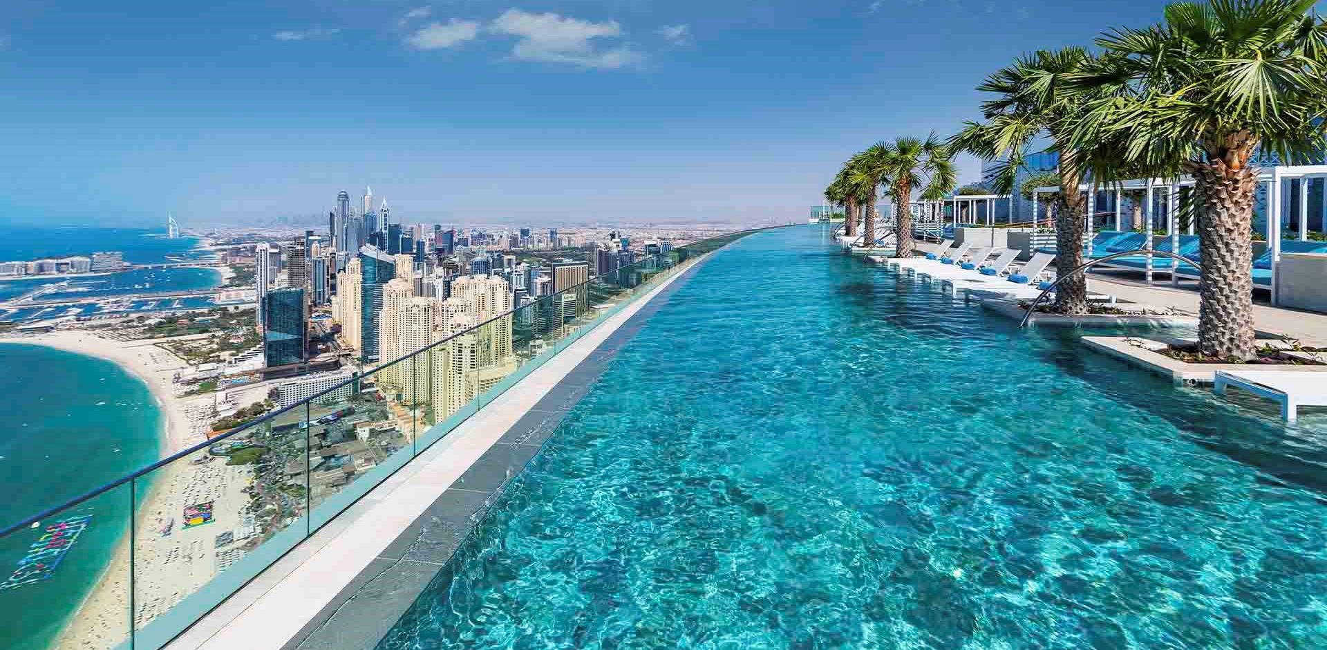 Dubai Address Beach Resort infinity Pool