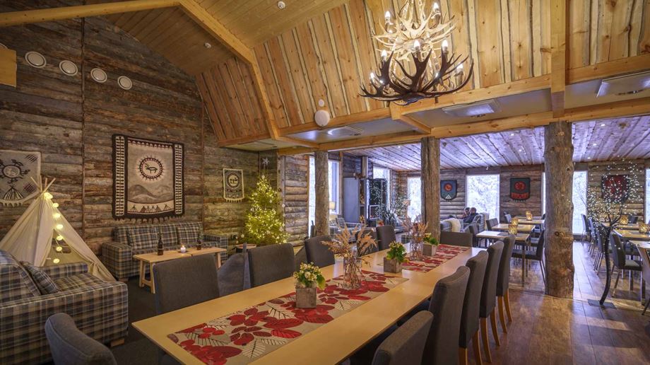Finland, Finske Lapland, Moutka Wilderness Hotel, Restaurant, Vinter