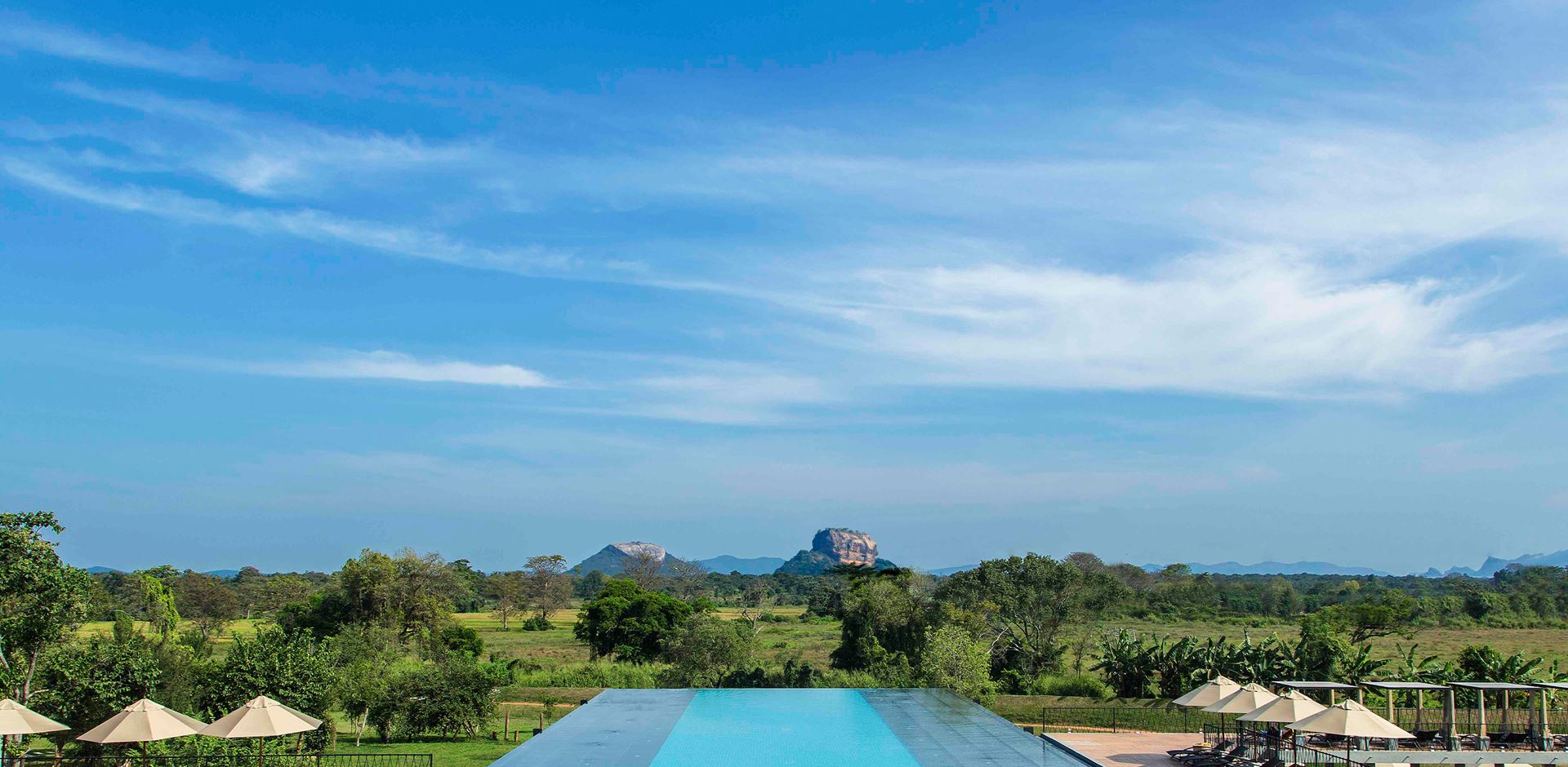 Sri Lanka Sigiriya Aliya Resort Pool Udsigt Sigiriya Klilppen