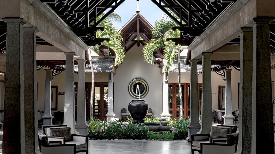 Lobbyen på Maradiva Villas Resort & Spa