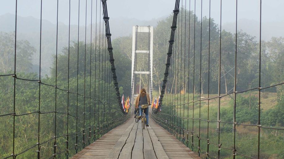 Hintok Camp hængebroen i Kanchanaburi 