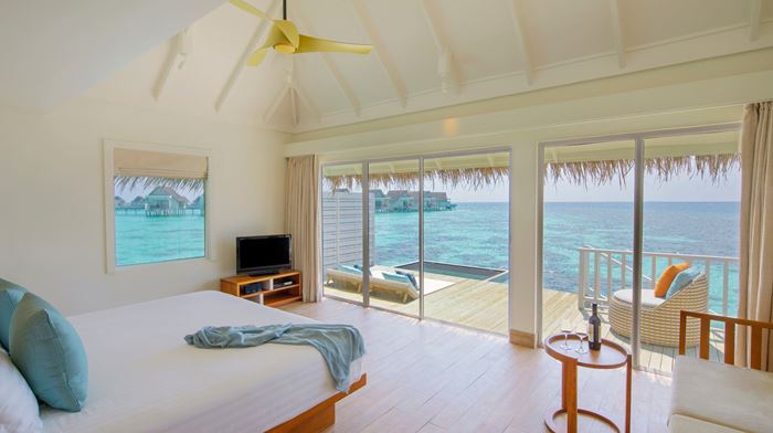 Rejser til Maldiverne, Centara Grand Island Resort & Spa, deluxe overwater villa