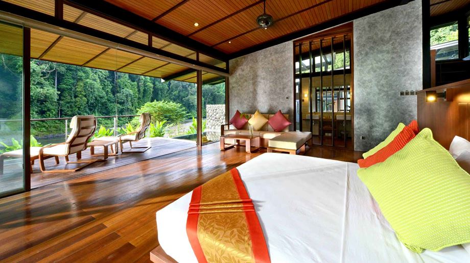 Malaysia, Borneo, Danum Valley Borneo Rainforest Lodge, Single Storey Villa Bedroom