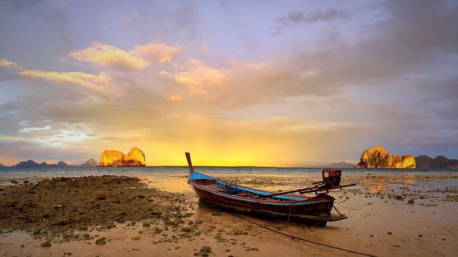 Thailand, Koh Ngai, Thanya Beach Resort, Stranden Solnedgang
