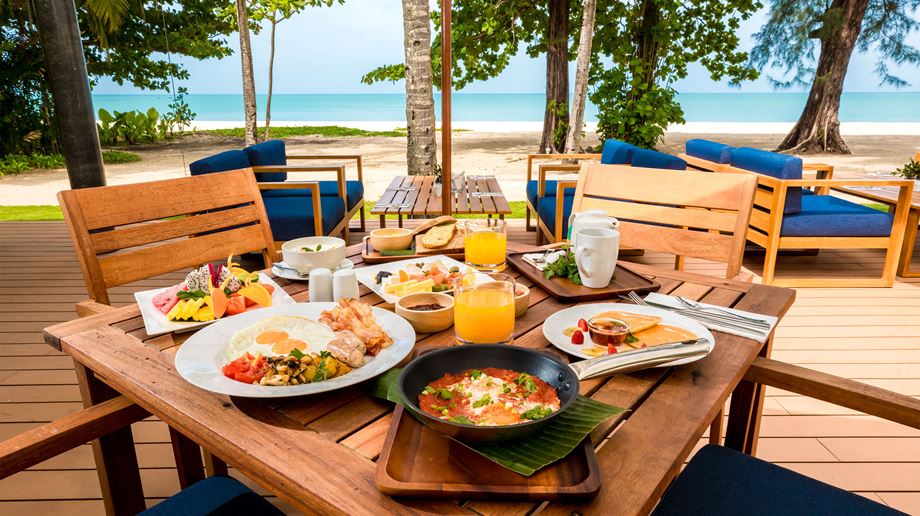 Rejser til Thailand, Khao Lak, Outrigger Khao Lak Beach Resort, edgewater restaurant morgenmad