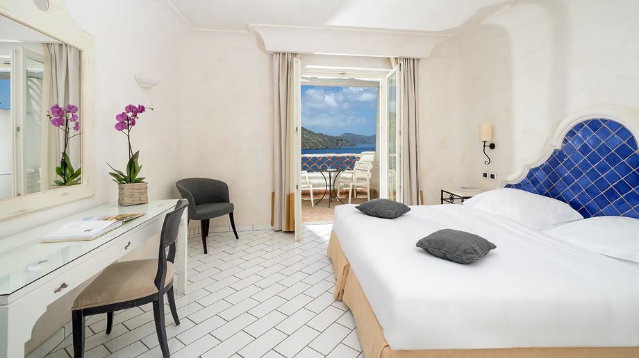 Rejser til Italien, Sicilien, Therasia Resort Sea & Spa, comfort room balcony seaview