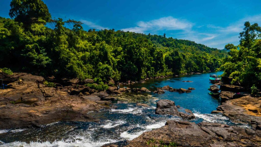 Cambodia Tatai 4 Rivers Floating Lodge, Waterfall, Flod