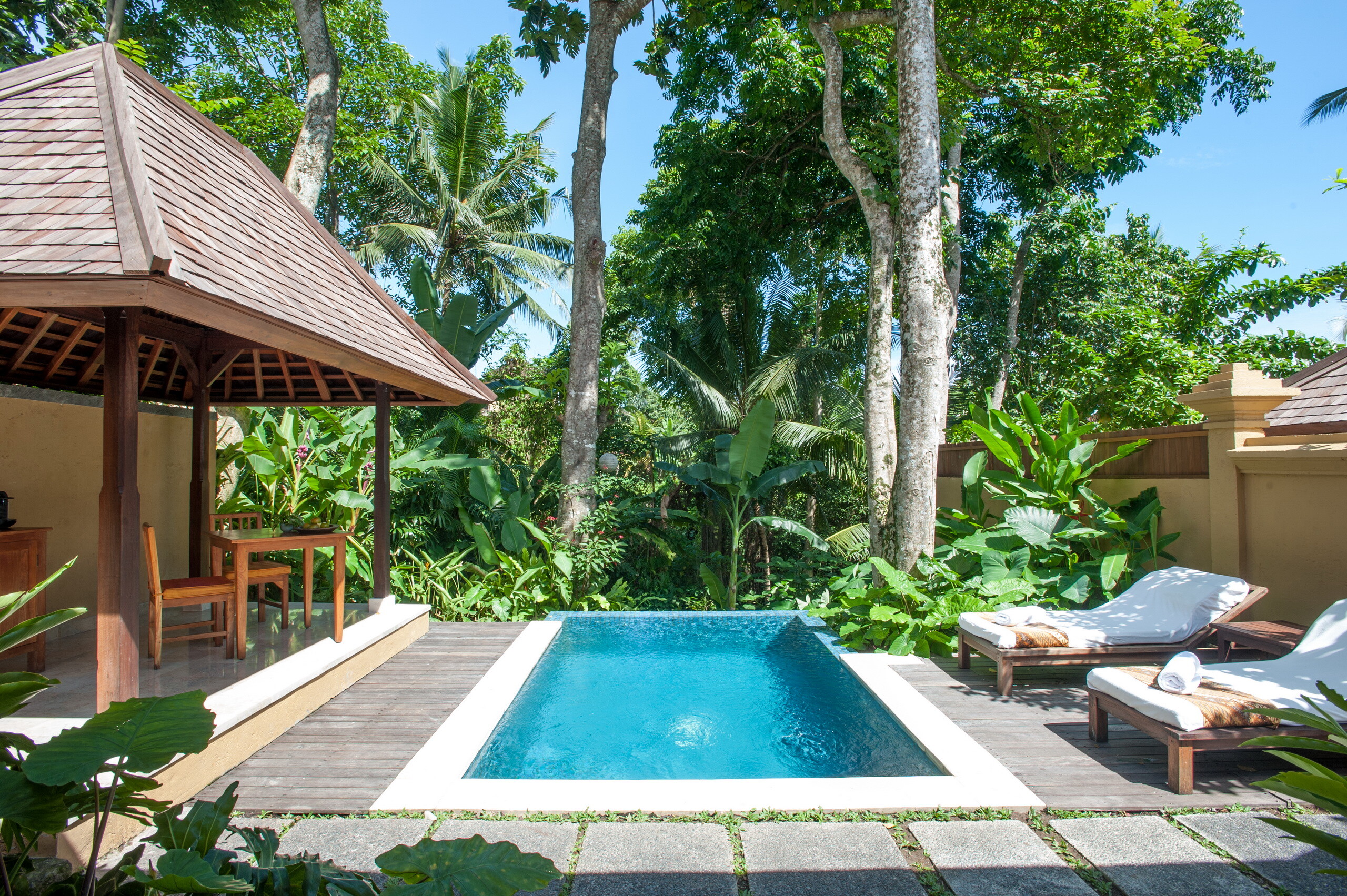 Indonesien Ubud Komaneka at Monkey Forest Pool