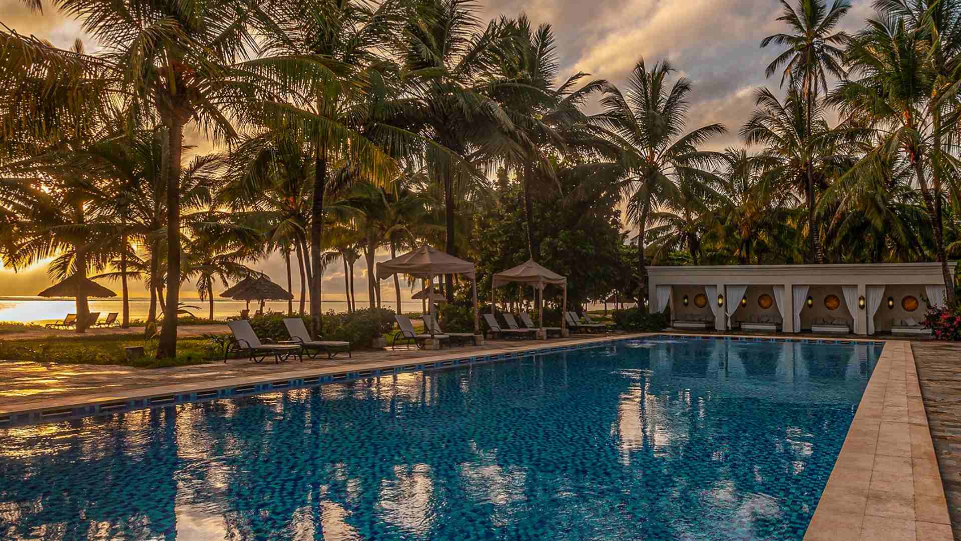 Zanzibar Baraza Pool5