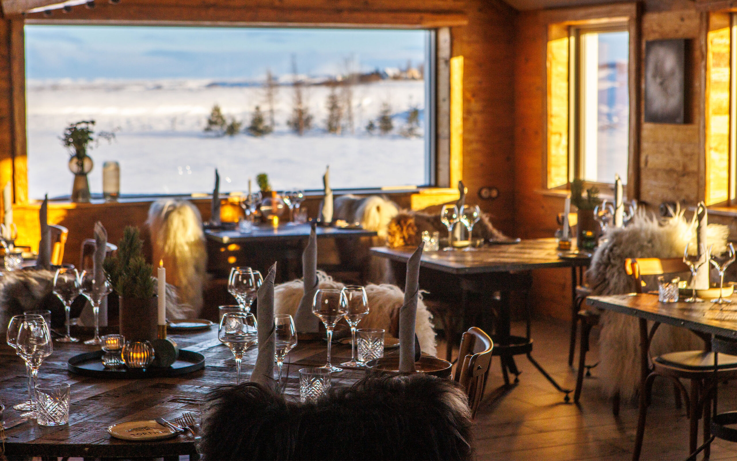 Island Torfhus Retreat Restaurant