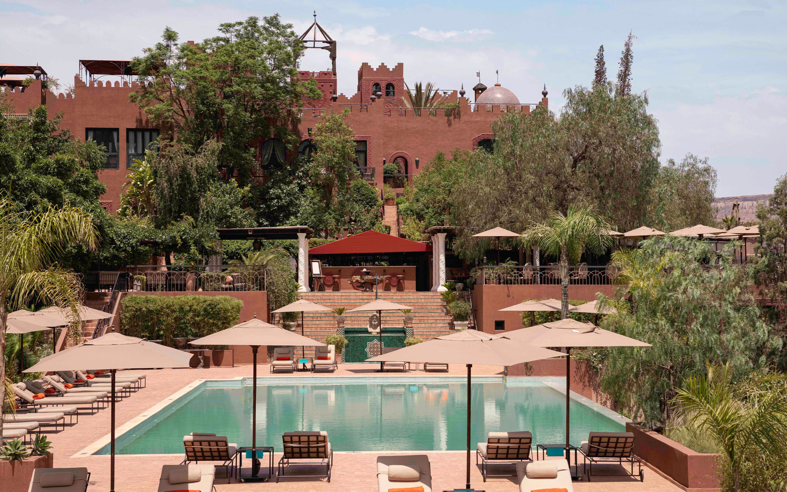 Marokko Atlas Kasbah Tamadot Pool Front