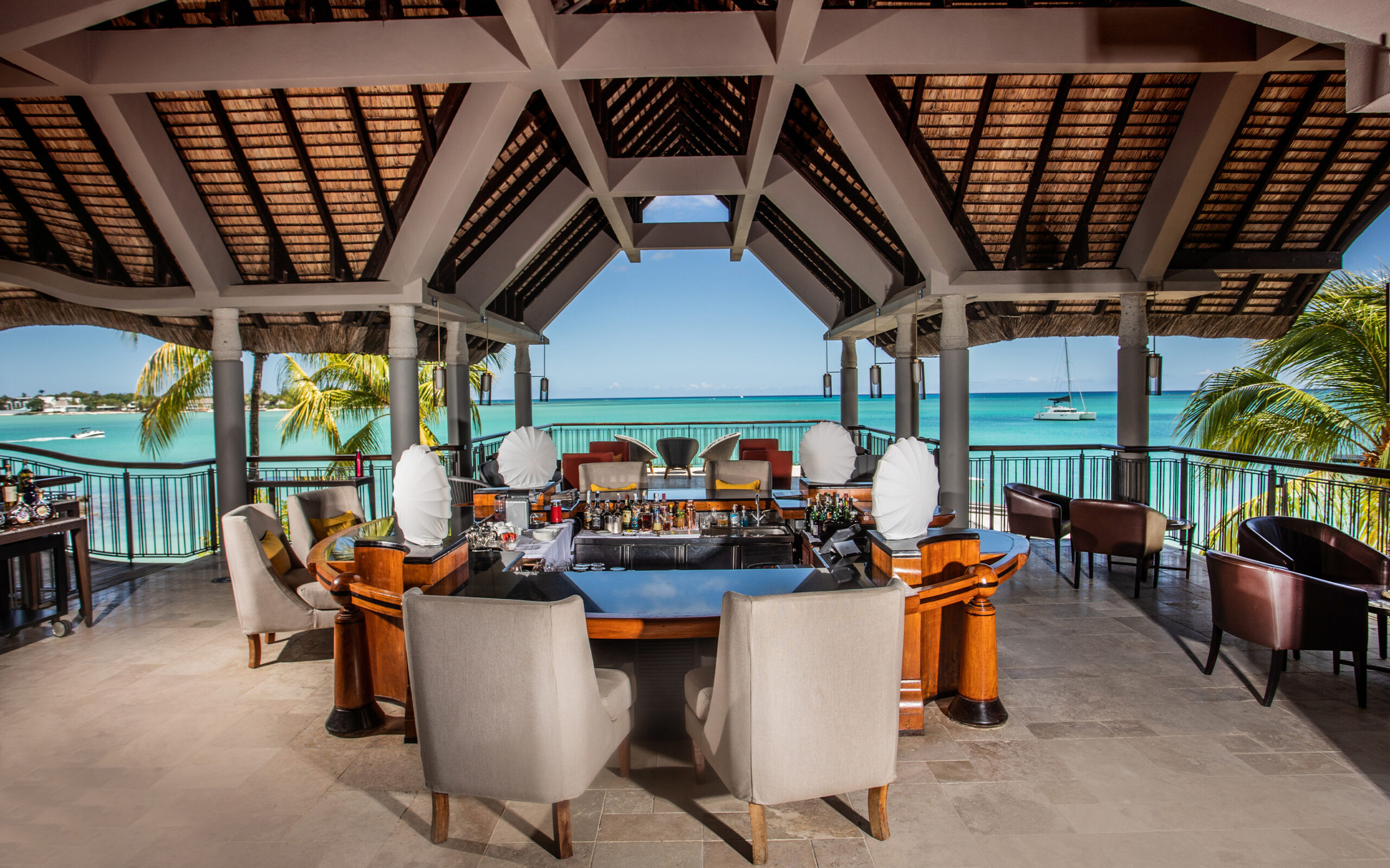 Mauritius Royal Palm Beachcomber Bar