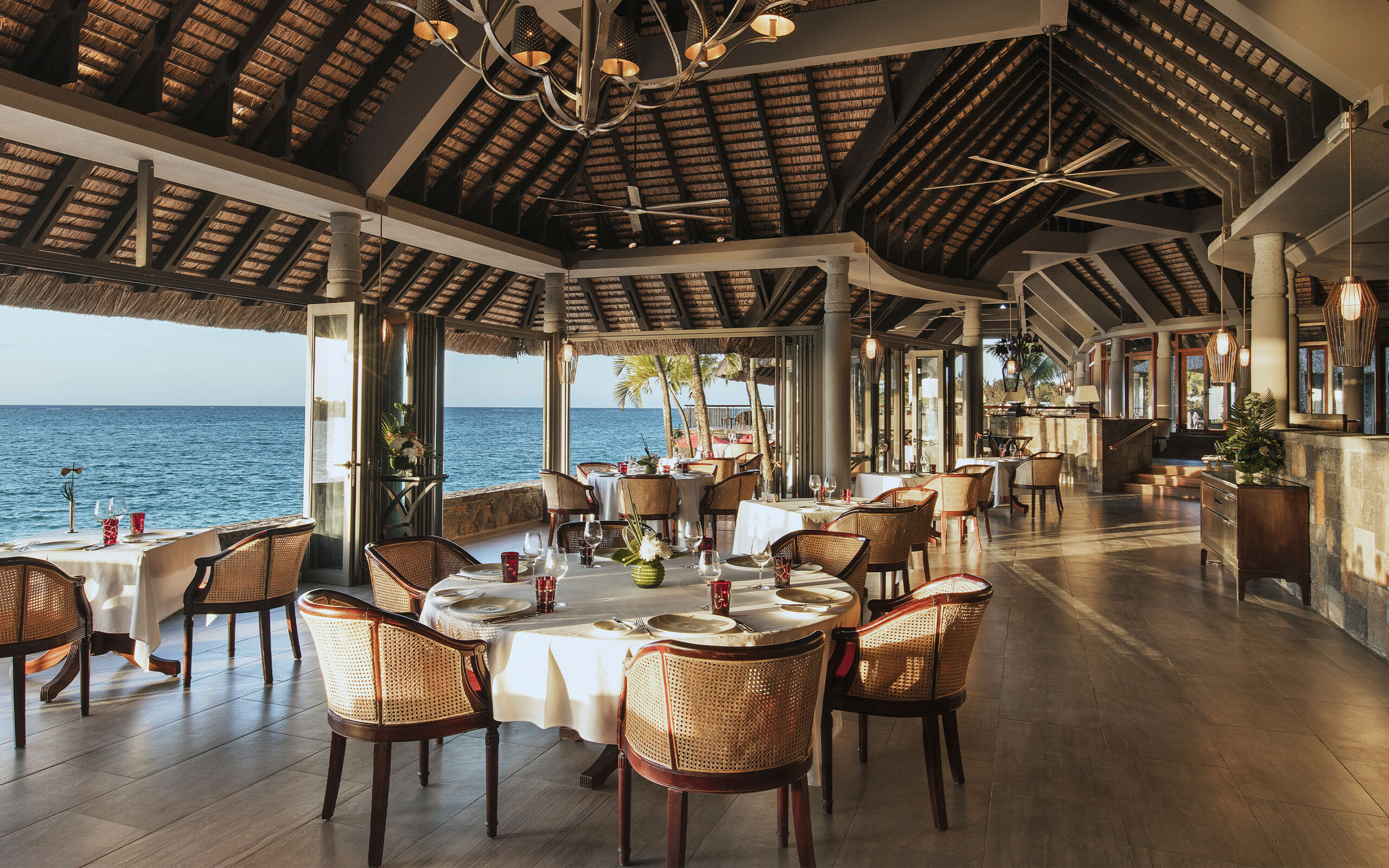 Mauritius Royal Palm Beachcomber Restaurant Ved Stranden