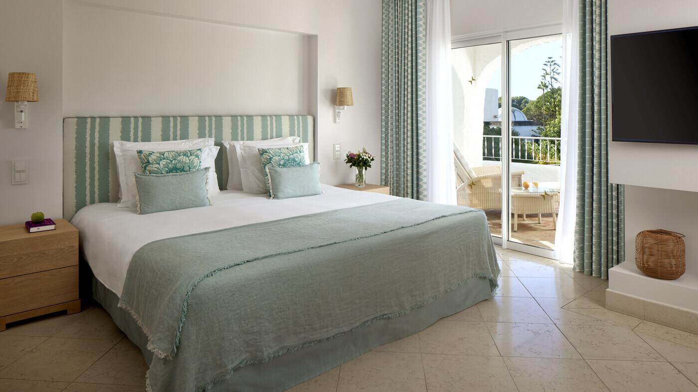 Portugal Algarve Vila Vita Parc Oasis Family Suite Bedroom 