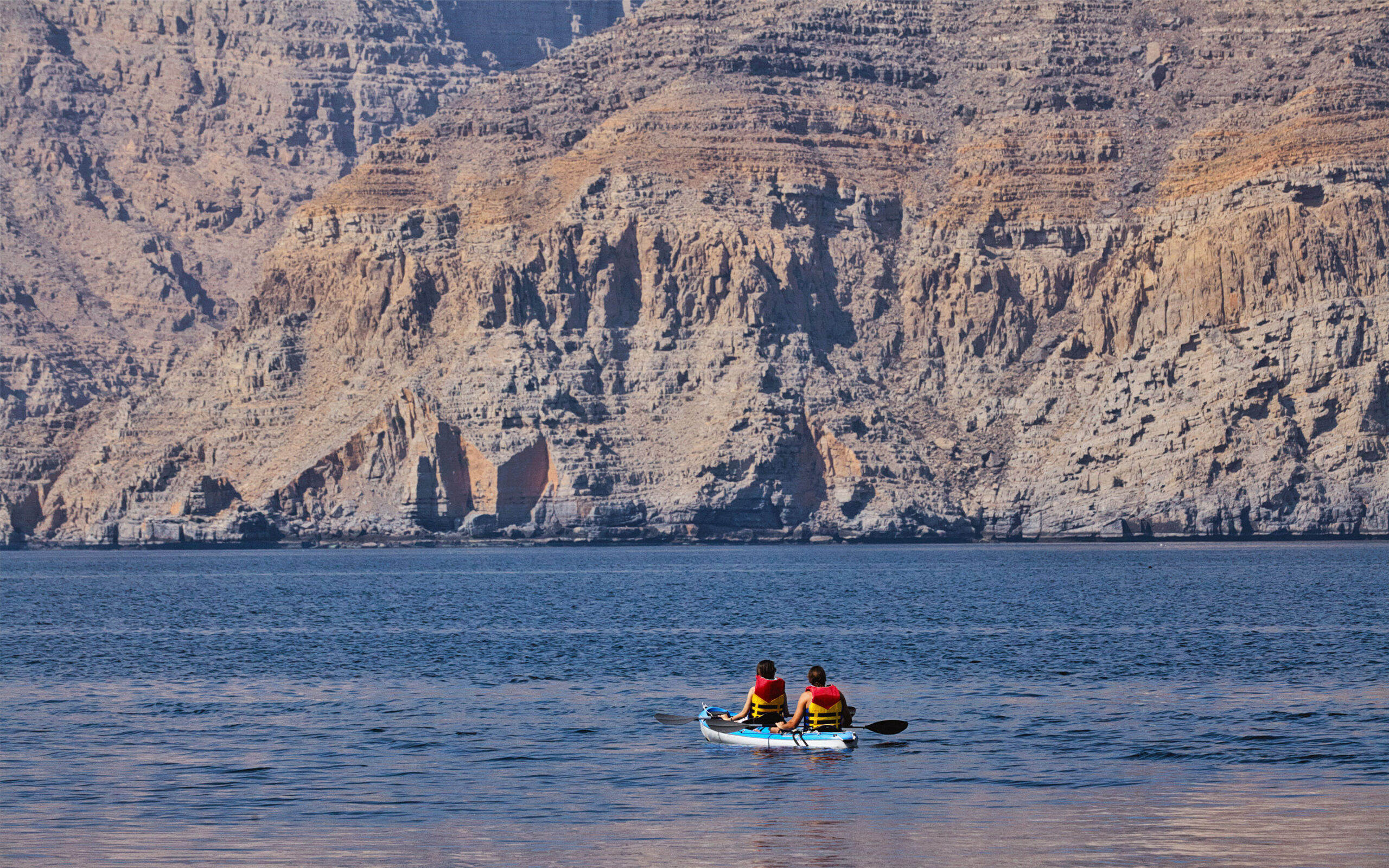 Oman Musandam Six Senses Zighy Bay Kajak