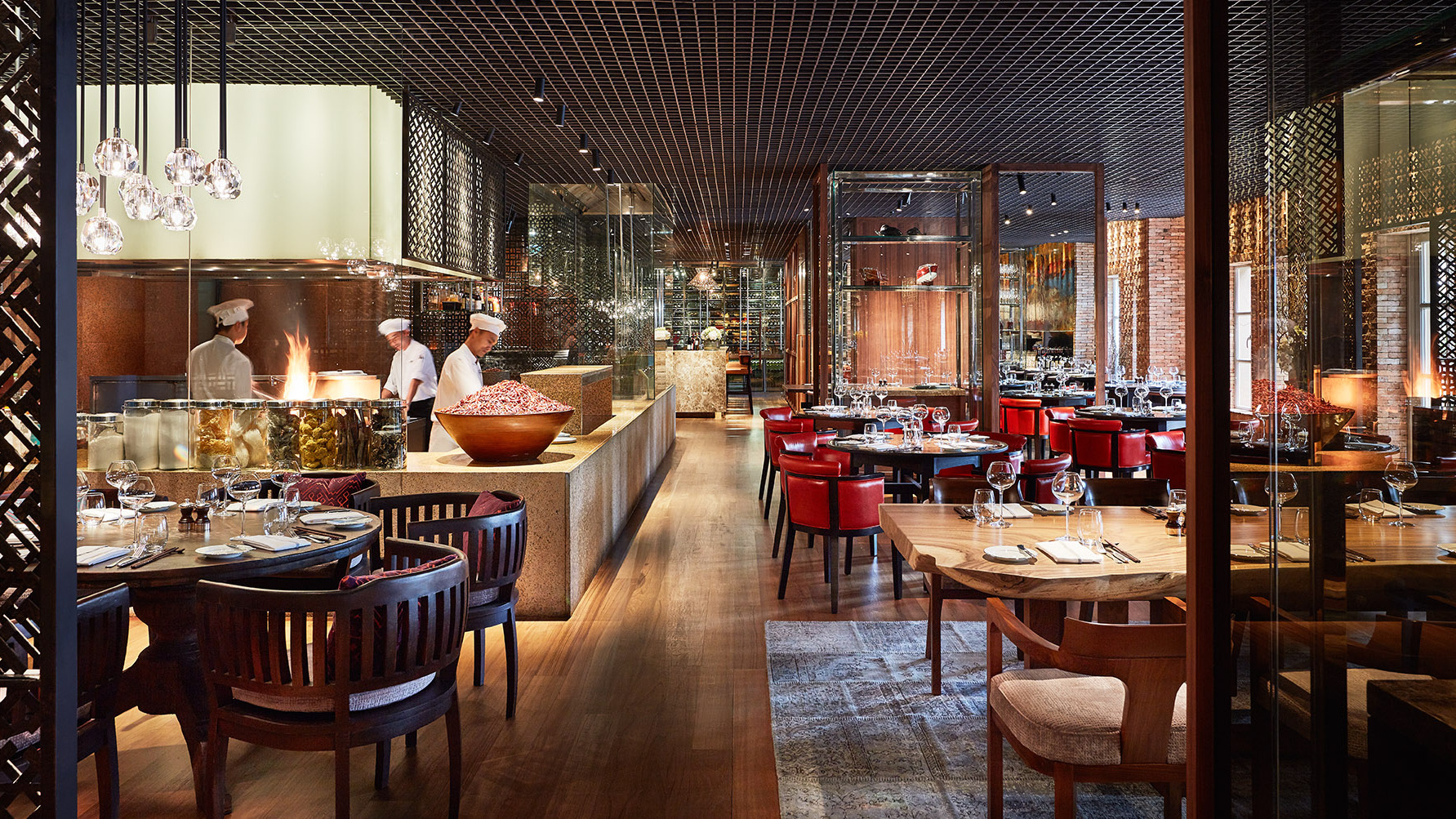 Vietnam Ho Chi Minh City Park Hyatt Saigon Square One Vietnamesisk Restaurant