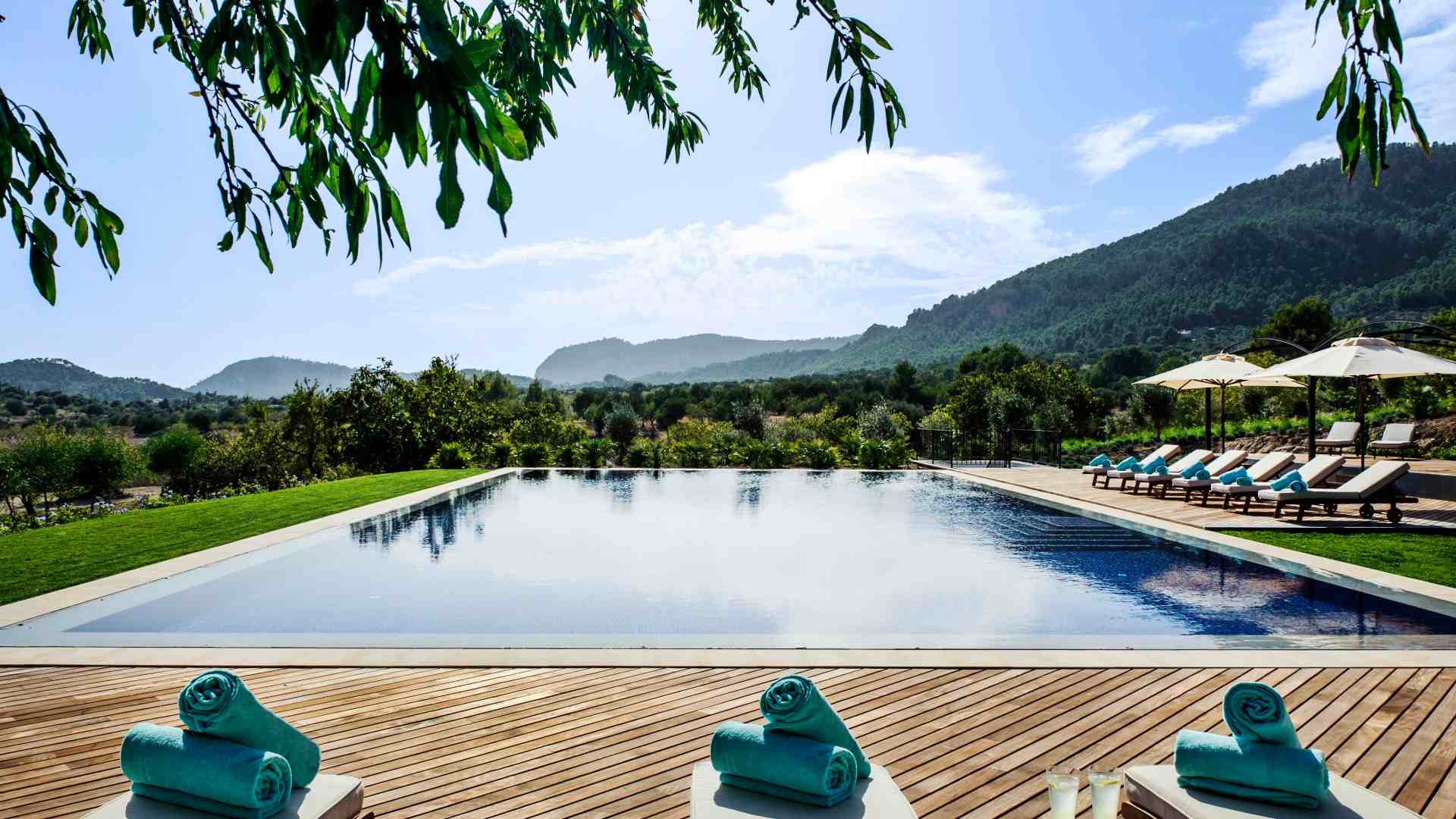 Spanien Mallorca Castell Son Claret Panorama Pool